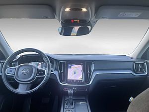 Volvo  D3 Momentum Core, XENIUM+WINTER PAKET+KAMERA